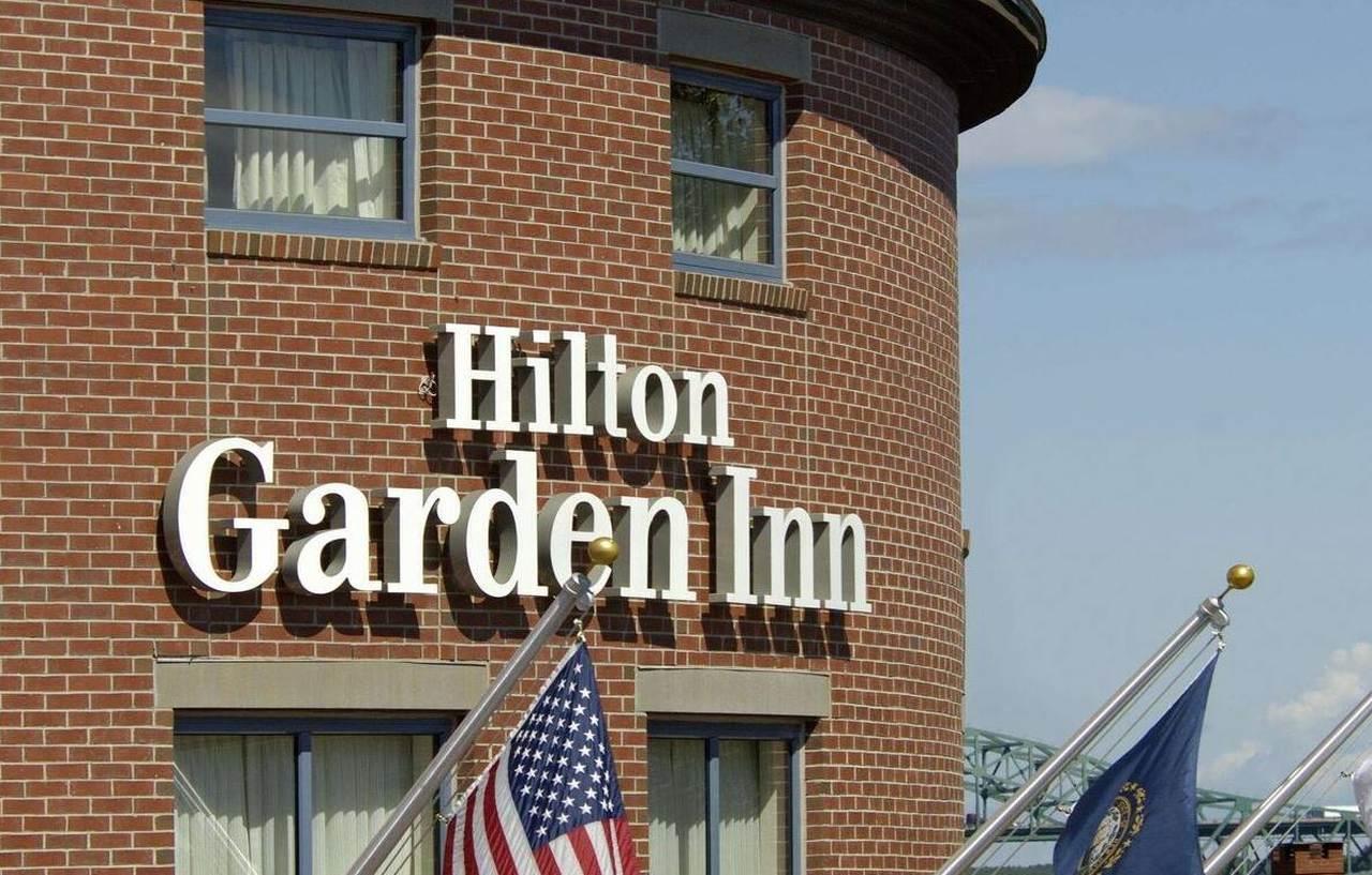 Hilton Garden Inn Portsmouth Downtown Екстер'єр фото