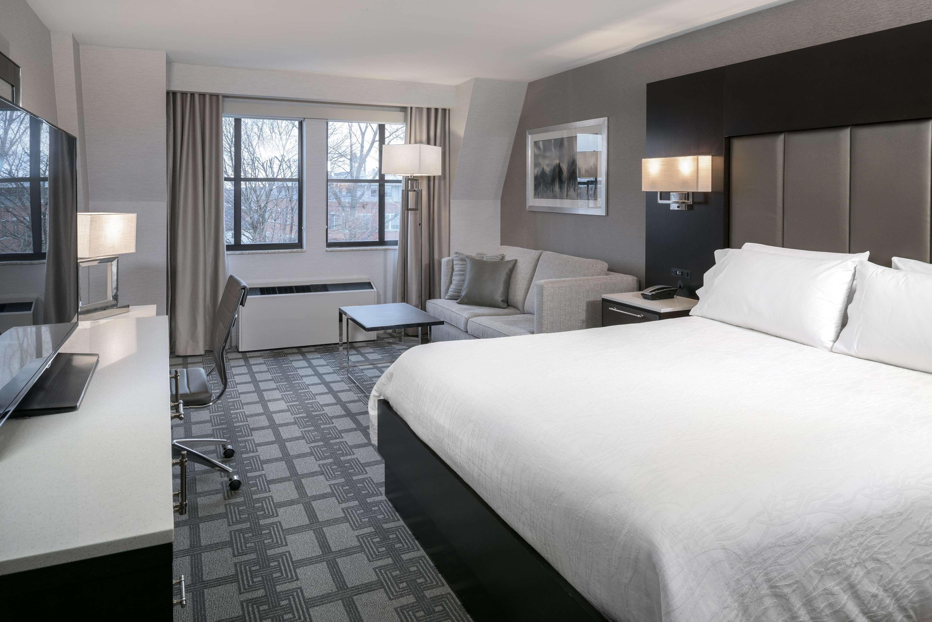 Hilton Garden Inn Portsmouth Downtown Екстер'єр фото