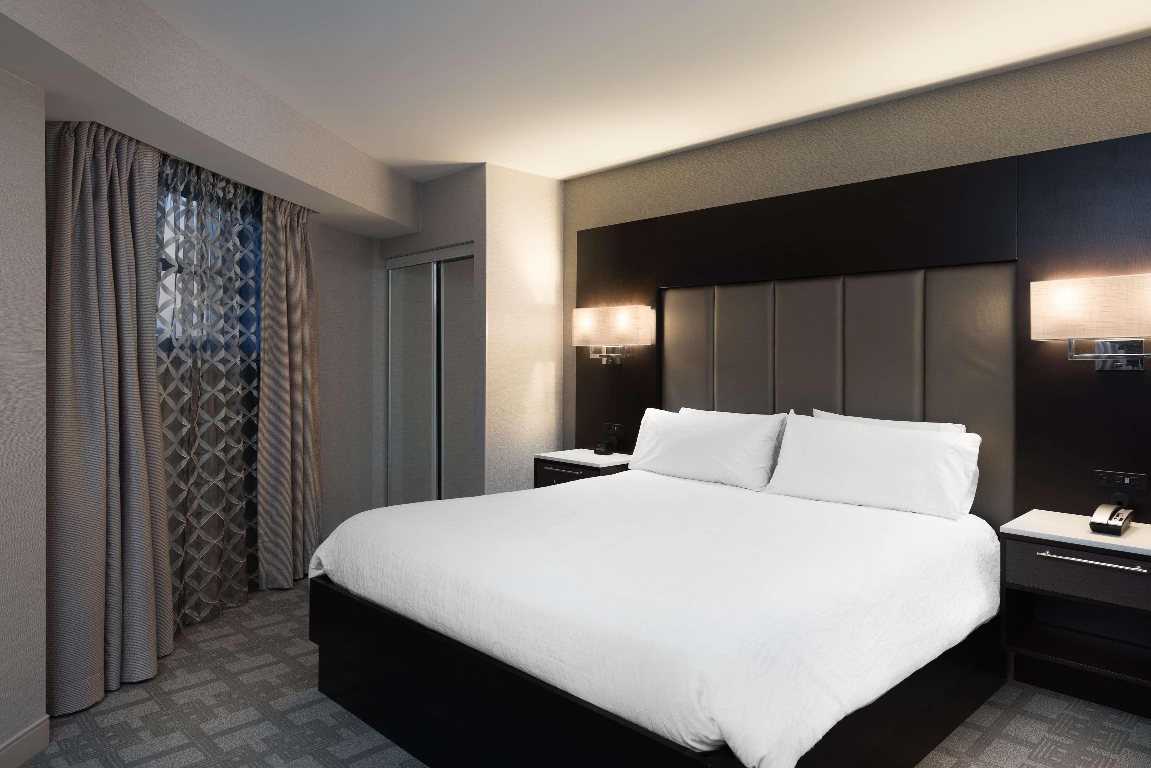 Hilton Garden Inn Portsmouth Downtown Екстер'єр фото