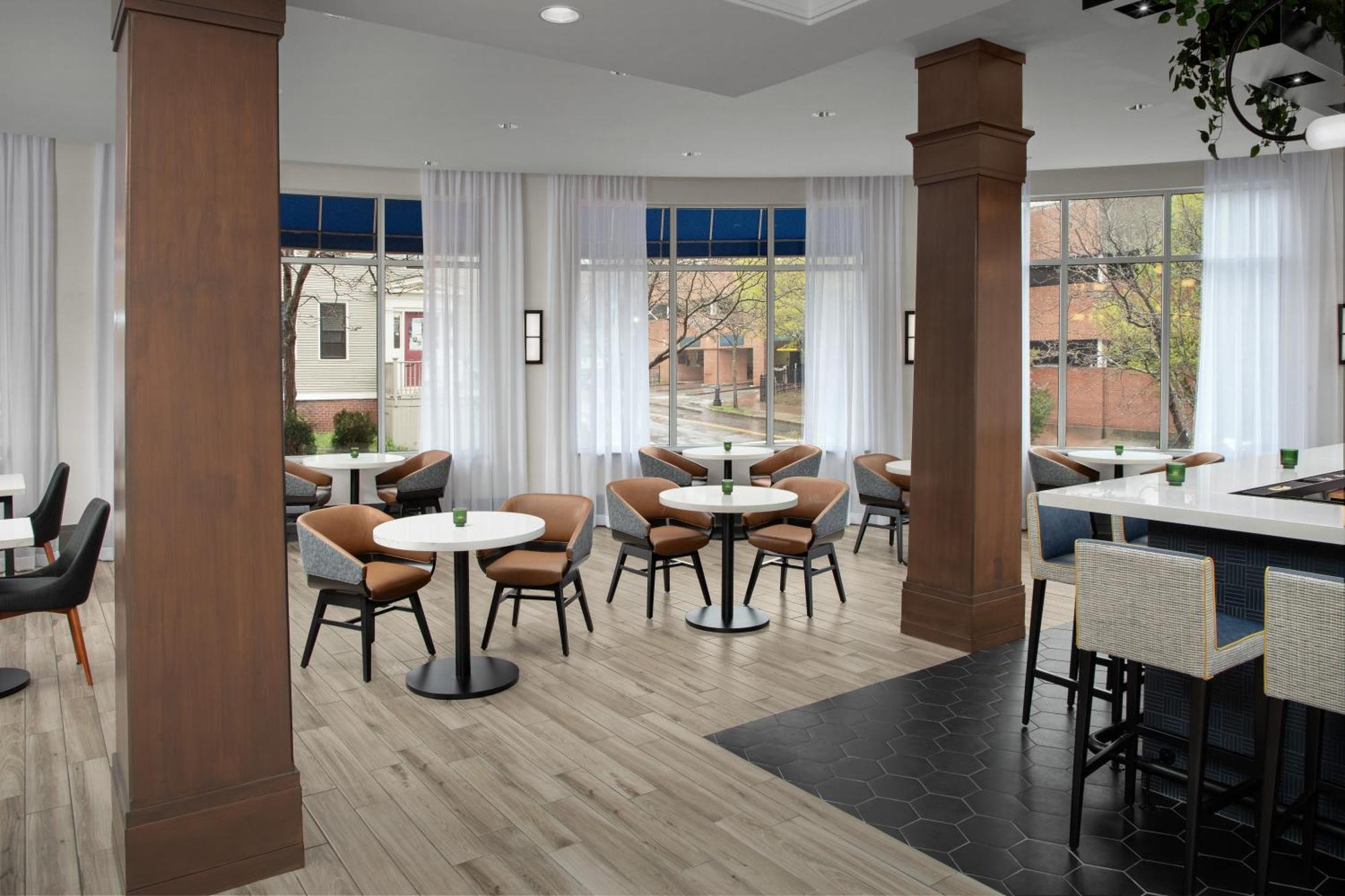 Hilton Garden Inn Portsmouth Downtown Екстер'єр фото
