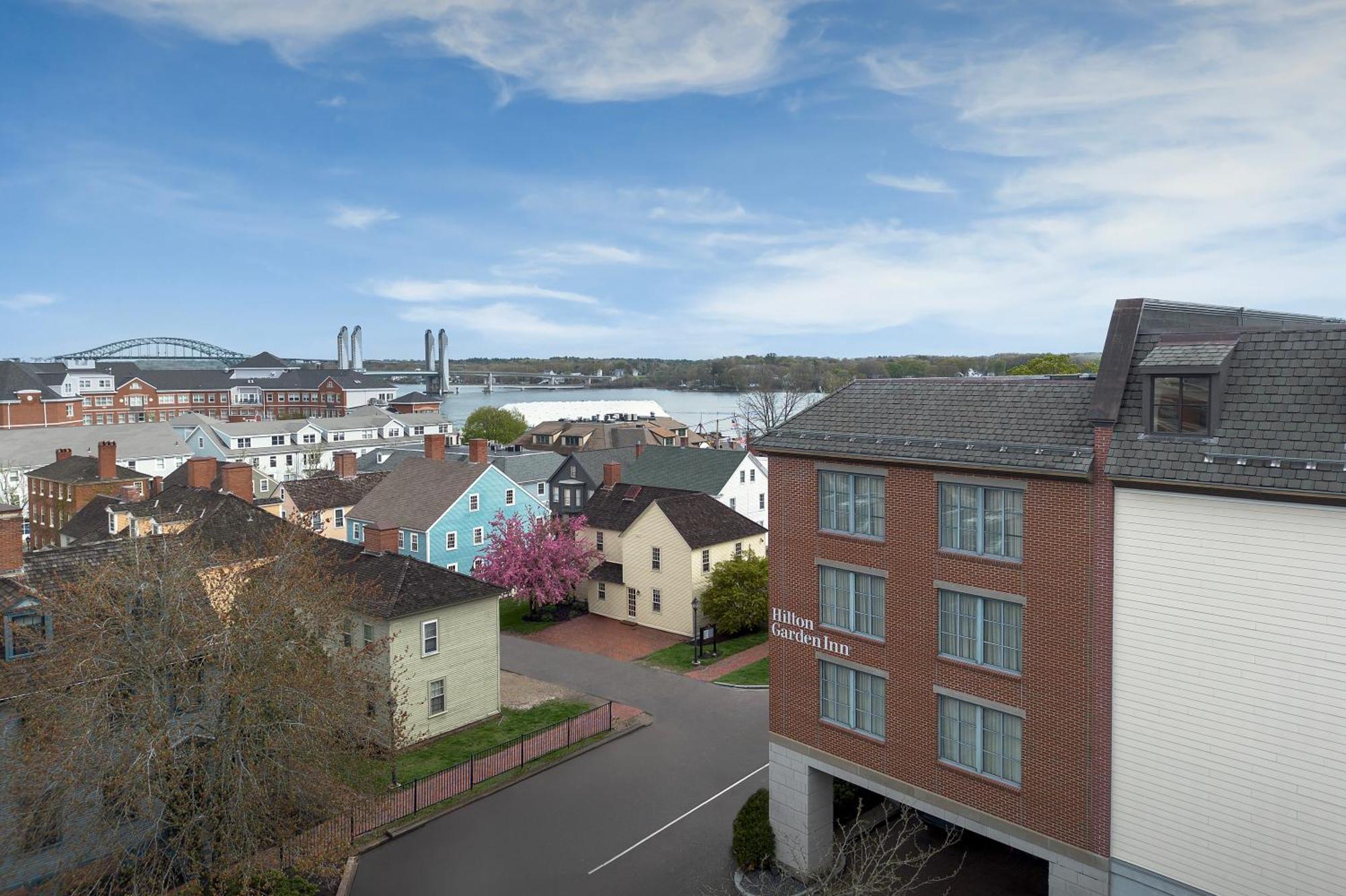 Hilton Garden Inn Portsmouth Downtown Екстер'єр фото
