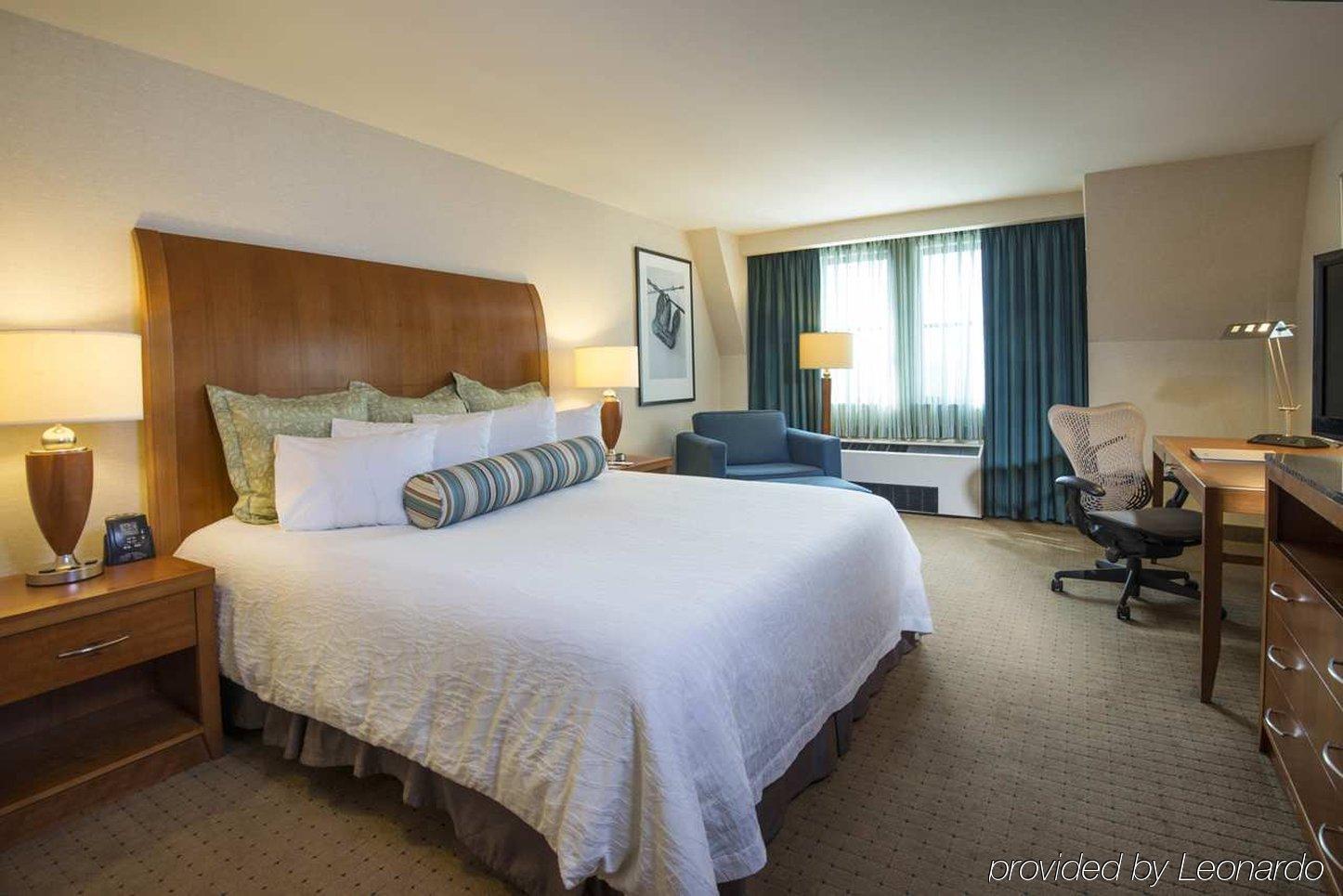 Hilton Garden Inn Portsmouth Downtown Екстер'єр фото